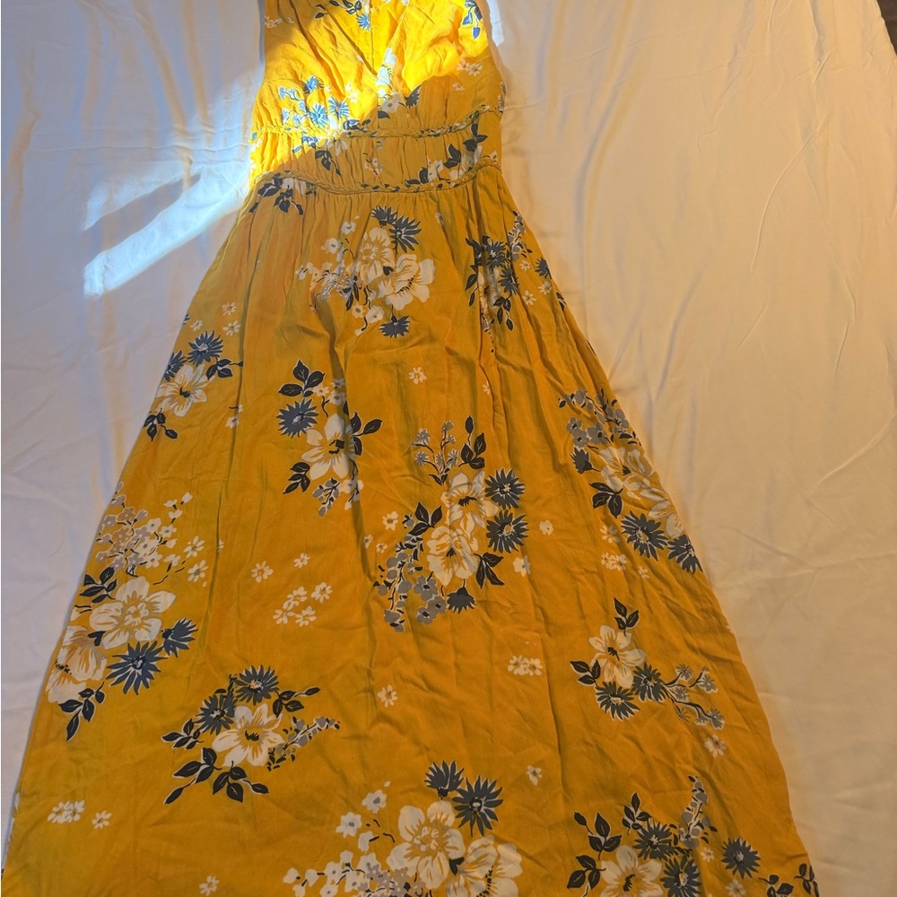 Yellow sundress